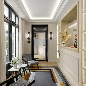 ***** Apart Otel Black Door Fransa