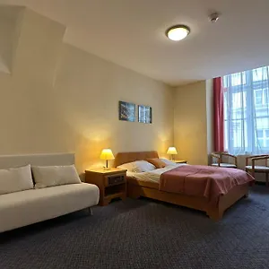 Hotell Very Apartments, 5 Min To Center, No Reception ***